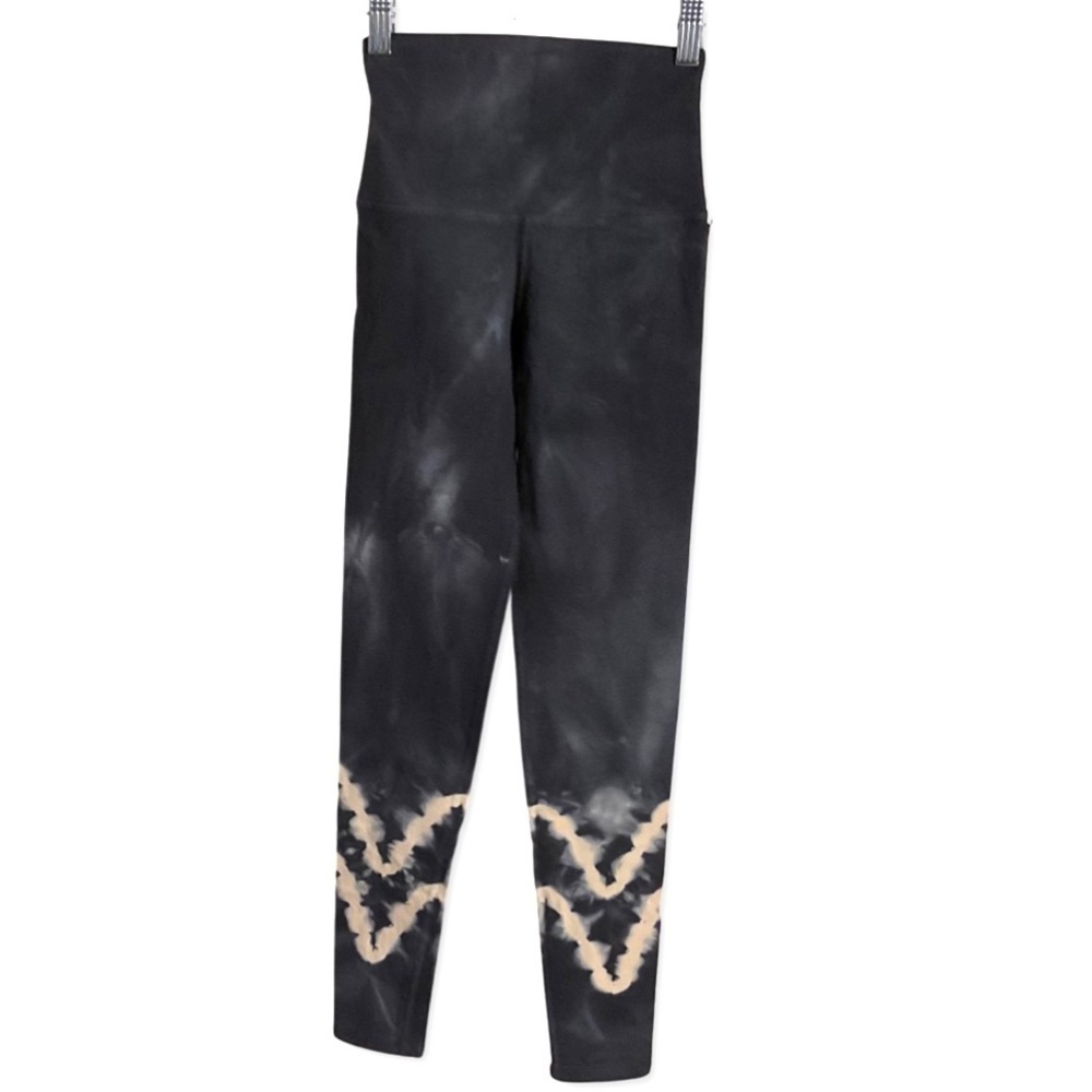 🔥 SALE - NWT Women’s Electric & Rose Tie Dye Leggings - Size XS